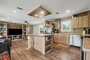 6513 Wickwillow Ln, Alvin, TX 77511 - Photo 13