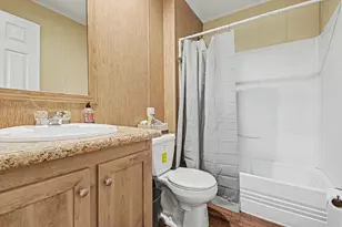 6513 Wickwillow Ln, Alvin, TX 77511 - Photo 21