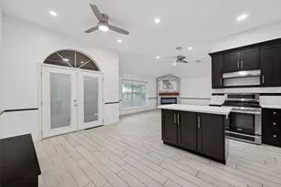 2214 Ruffian Ln, Stafford, TX 77477 - Photo 13