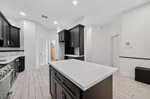 2214 Ruffian Ln, Stafford, TX 77477 - Photo 17