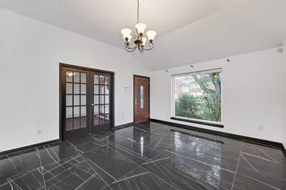 2214 Ruffian Lane, Stafford, TX 77477 - Photo 9