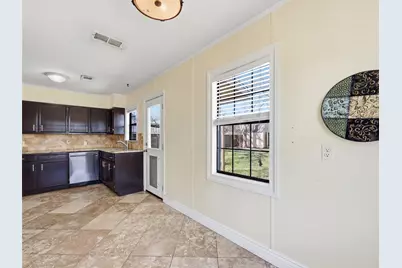 2110 7th Street, Port Neches, TX 77651 - Photo 13