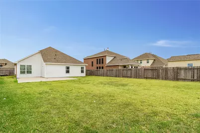 131 San Jacinto Drive, Baytown, TX 77523 - Photo 33