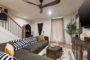 5217 Arboles Dr, Houston, TX 77035 - Photo 7