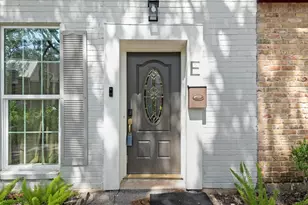 5217 Arboles Dr, Houston, TX 77035 - Photo 5
