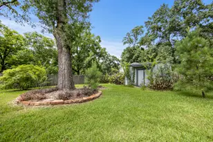 8810 Seber Dr, Tomball, TX 77375 - Photo 47