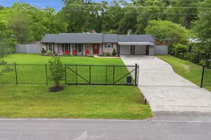 8810 Seber Dr, Tomball, TX 77375 - Photo 3