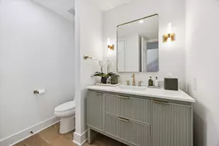 7528 Chevy Chase Dr, Houston, TX 77063 - Photo 9