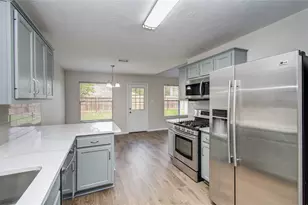 16218 Hilton Head Ln, Cypress, TX 77429 - Photo 9