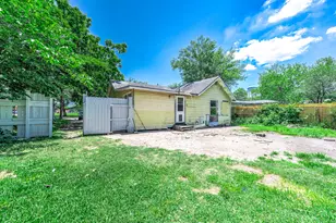 207 N Logan St, Texas City, TX 77590 - Photo 13