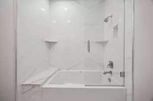 11711 Memorial Dr, Houston, TX 77024 - Photo 5