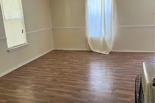 409 7th St, Huntsville, TX 77320 - Photo 17