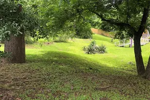 409 7th St, Huntsville, TX 77320 - Photo 5