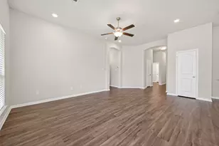 14370 S Summerchase Cir, Willis, TX 77318 - Photo 9