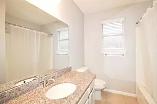 2126 Highland Hills Dr, Sugar Land, TX 77478 - Photo 9