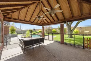 1914 Rosewood Ln, Sugar Land, TX 77479 - Photo 41