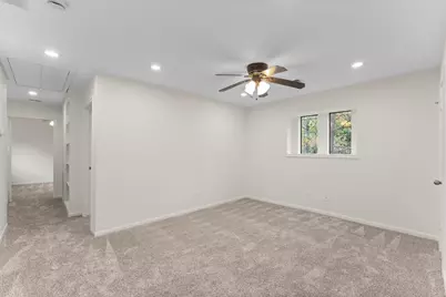 6 Thornhedge Court, The Woodlands, TX 77381 - Photo 33