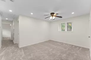 6 Thornhedge Ct, The Woodlands, TX 77381 - Photo 33