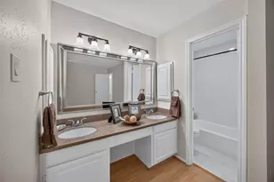 3706 Luton Park Dr, Houston, TX 77082 - Photo 9