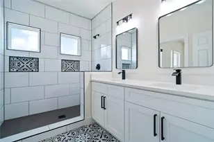 3210 Retta St, Houston, TX 77026 - Photo 7
