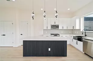 3210 Retta St, Houston, TX 77026 - Photo 5