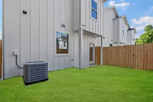 8421 Venus St, Houston, TX 77088 - Photo 39