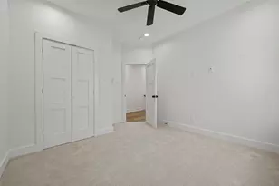 8421 Venus St, Houston, TX 77088 - Photo 17