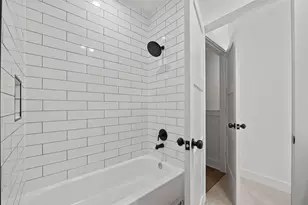 8421 Venus St, Houston, TX 77088 - Photo 45