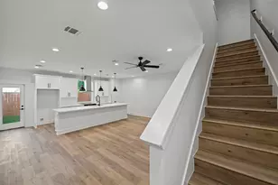 8421 Venus St, Houston, TX 77088 - Photo 41