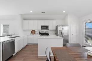 651 Spring Ashberry Ct, Magnolia, TX 77354 - Photo 11