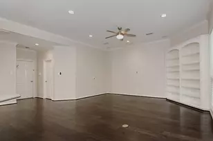 14 Graceful Elm Ct, The Woodlands, TX 77381 - Photo 11