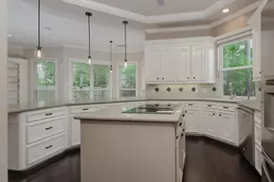 14 Graceful Elm Ct, The Woodlands, TX 77381 - Photo 13
