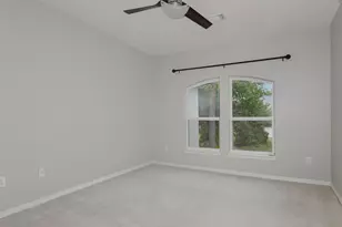 14 Graceful Elm Ct, The Woodlands, TX 77381 - Photo 27