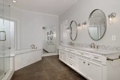 14 Graceful Elm Court, The Woodlands, TX 77381 - Photo 21