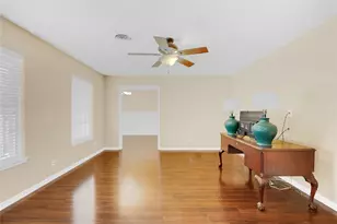 2202 Palomar St, Baytown, TX 77520 - Photo 3