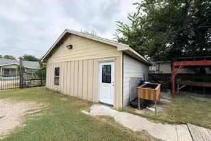 4602 Nichols St, Houston, TX 77020 - Photo 3