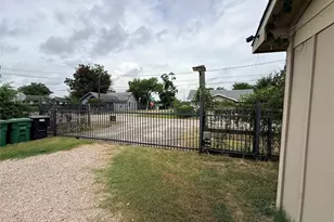 4602 Nichols St, Houston, TX 77020 - Photo 27
