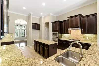 13914 Tallheath Court, Houston, TX 77044 - Photo 15