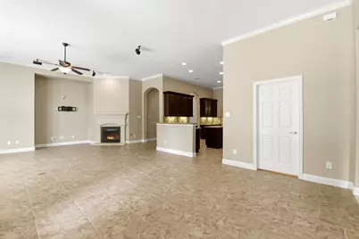 13914 Tallheath Court, Houston, TX 77044 - Photo 19