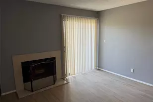 2501 Gulf Freeway, Dickinson, TX 77539 - Photo 3