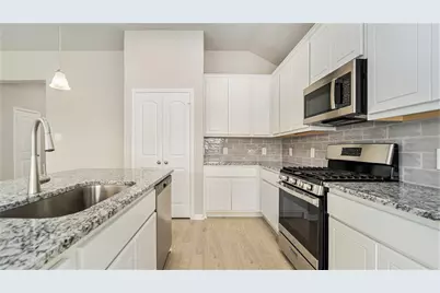 855 Waukegan Road, Conroe, TX 77306 - Photo 13