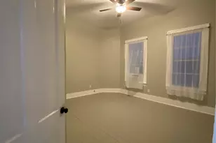 2121 Avenue K, Galveston, TX 77550 - Photo 5