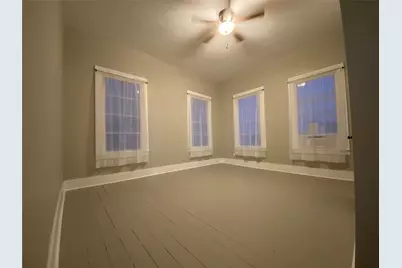 2121 Avenue K #2nd FL, Galveston, TX 77550 - Photo 7