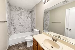8619 Grand Knolls Dr, Houston, TX 77083 - Photo 9