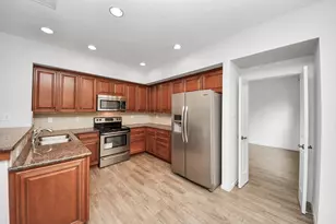 103 E Lakeridge Dr, The Woodlands, TX 77381 - Photo 15