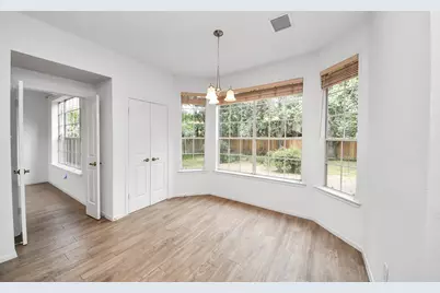 103 E Lakeridge Drive, The Woodlands, TX 77381 - Photo 13