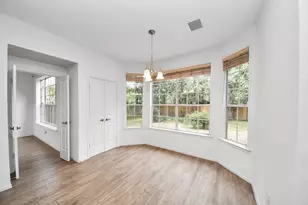 103 E Lakeridge Dr, The Woodlands, TX 77381 - Photo 13