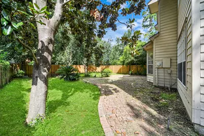 103 E Lakeridge Drive, The Woodlands, TX 77381 - Photo 47