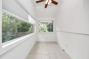 103 E Lakeridge Dr, The Woodlands, TX 77381 - Photo 33