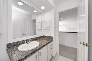 103 E Lakeridge Dr, The Woodlands, TX 77381 - Photo 41